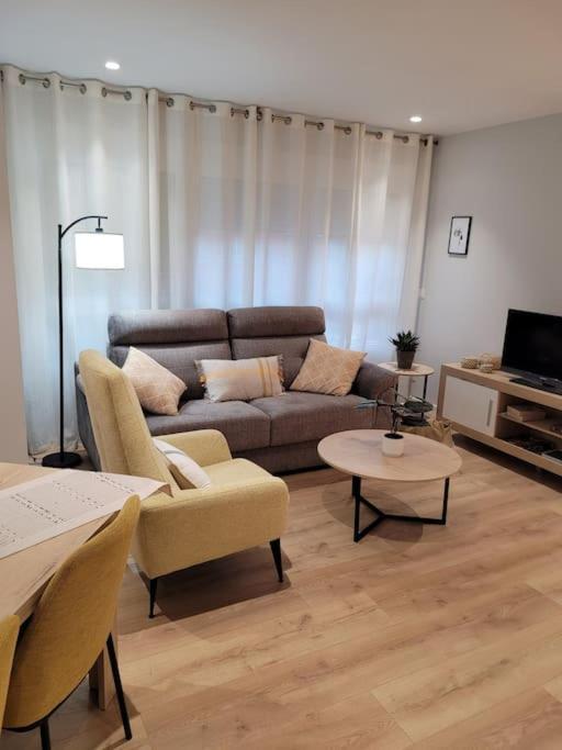 Apartamento Azabache ซาราโกซา ภายนอก รูปภาพ