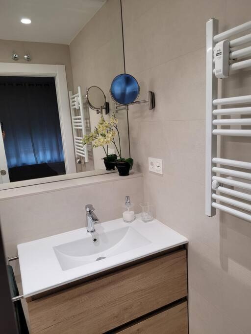 Apartamento Azabache ซาราโกซา ภายนอก รูปภาพ