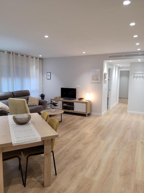 Apartamento Azabache ซาราโกซา ภายนอก รูปภาพ